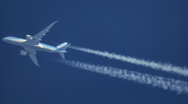 TUI BOEING 787 PH-TFL ROUTING AMS--PARAMARIBO AS TFL4EA.   40,000FT.