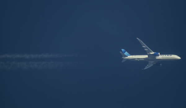 UNITED BOEING 787 N24979 ROUTING HOUSTON--FRANKFURT AS UA46  39,000FT.