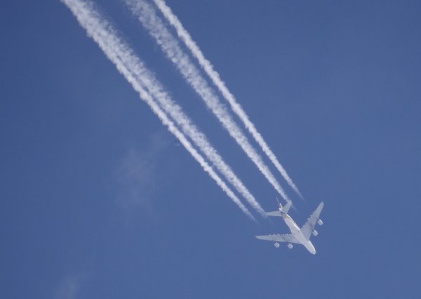 Singapore A380 over Hannover 10.08.2011