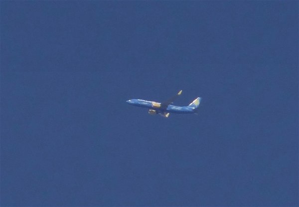 Poor quality due to some heat waves, the TUIfly &quot;Ein Platz an der Sonne&quot; special livery.