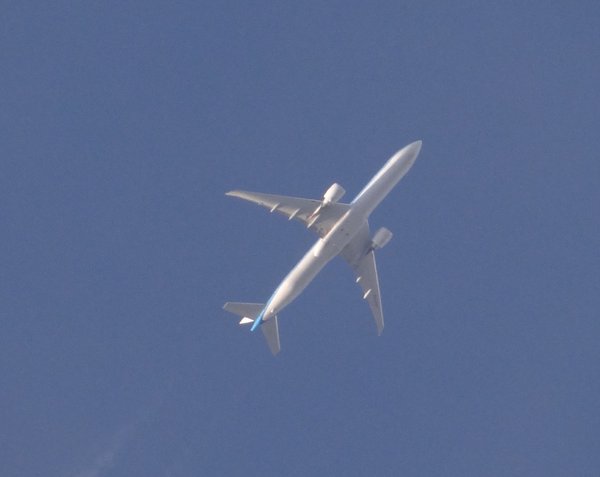 KLM Boeing 777 PH-BVF visiting this afternoon.