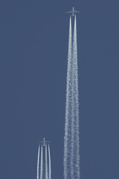 2 Contrails.jpg