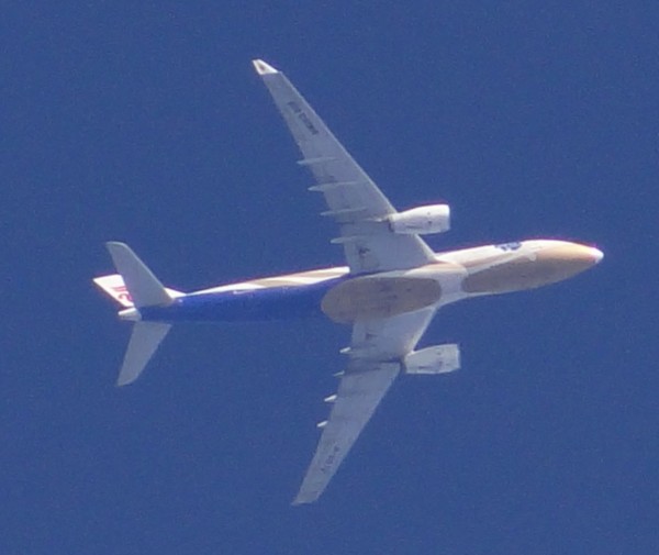 Visiting today was B-6076 A330 from Air China. Taken while on a medieval fair.