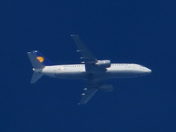 One of the last Lufthansa 737s, D-ABEB.
