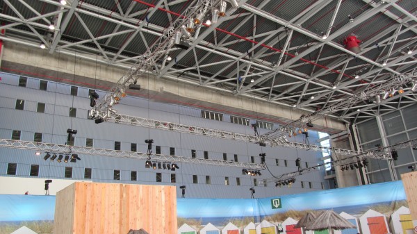 The Jetairport building: view from the hangar to the offices