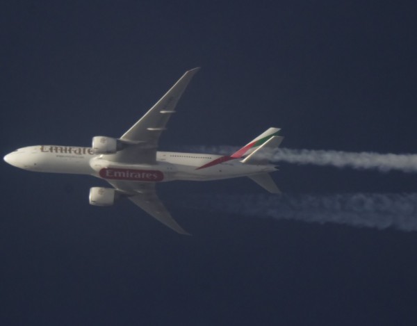 Emirates 772 (A6-EWD), flying at 33,000 ft from DXB to LYS