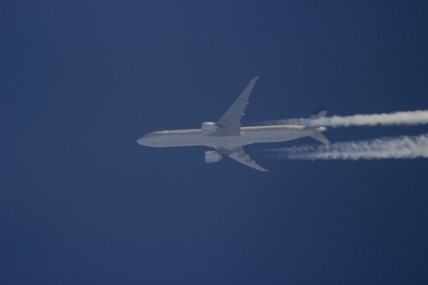 Saudi Arabian 773 (HZ-AK17) flying at 34,000 ft from RUH to IAD