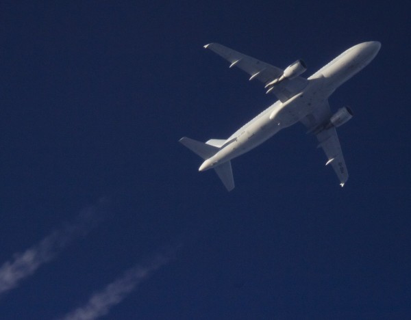 Alitalia A320 (EI-DSA) flying at 37,000 ft from LIN to NAP