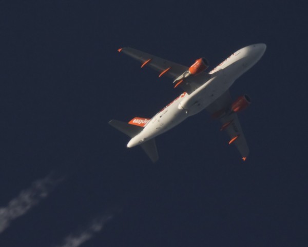 Easyjet A319 (G-EZAF) flying at 39,000 ft from STN to NAP