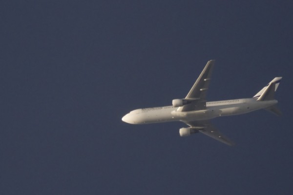 El Al 763 (4X-EAK) flying at 36,000 ft from TLV to CDG
