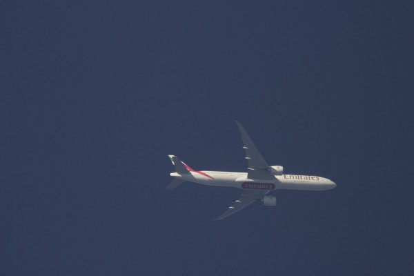Emirates 773 (A6-EGO) flying at 33,000 ft from NCE to DXB