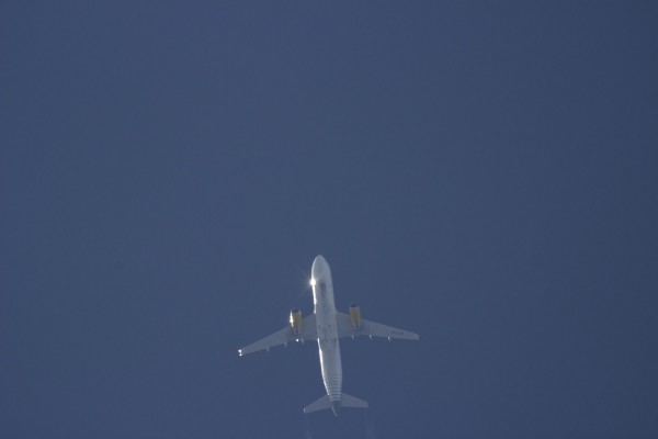 Vueling 320 (EC-LZE) flying at 37,000 ft from BCN to SPU