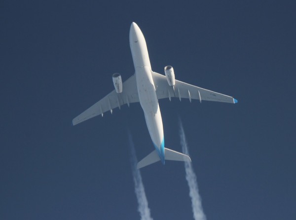 Corsairfly A332 (F-HBIL) flying at 40,000 ft from RUN to ORY