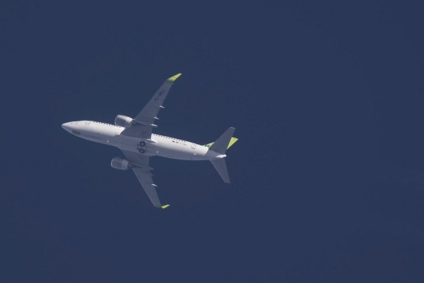 Air Baltic 733 (YL-BBJ) flying from BCN to RIX