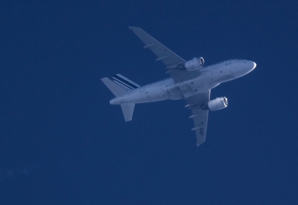 AirFrance A318 (F-GUGP) 38,000 ft BLQ-CDG