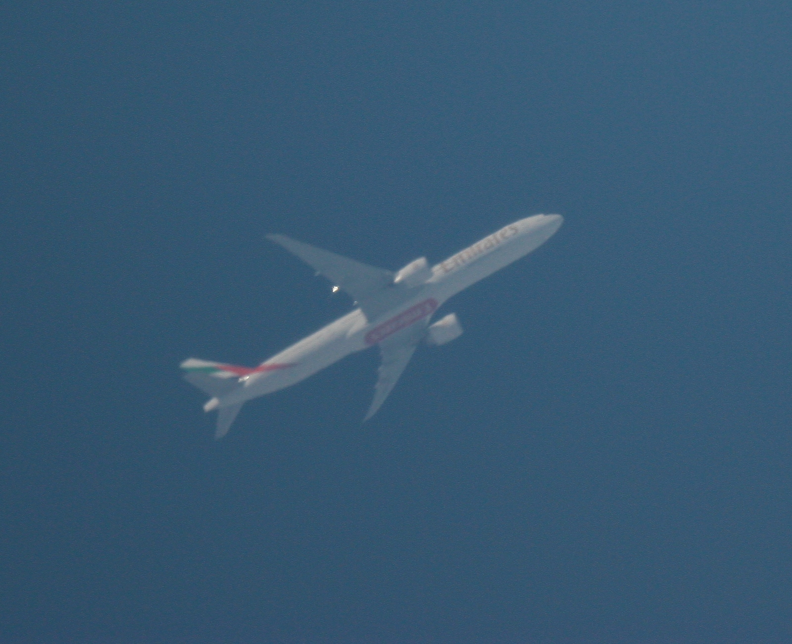 B77W Emirates A6-EPK UAE90 GVA - DXB 35,000 ft.JPG