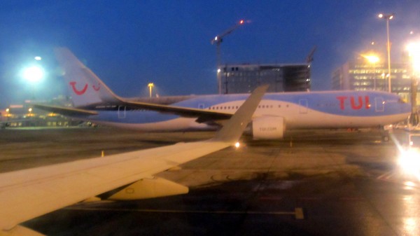 Taxiing towards Rwy 07R in front of TUI fly Belgium 767-300ER OO-JNL