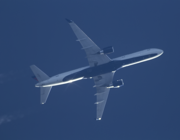 DELTA BOEING 757 N721TW ROUTING CDG--EWR AS DL21            36.000FT.
