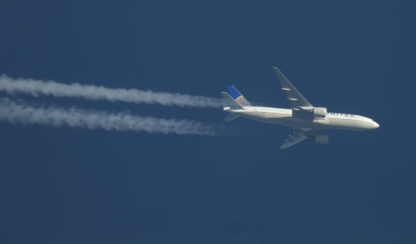 UNITED AIRLINES BOEING 777 N78009 ROUTING HOUSTON-FRANKFURT AS UA46    37,000FT,