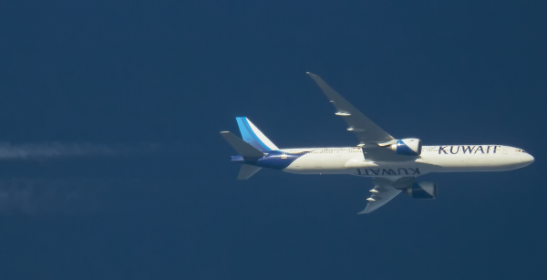 KUWAIT AIRWAYS BOEING 777  9K-AOI ROUTING NEW YORK JFK-- KUWAIT CITY  33,000FT.