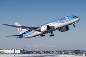 Jetairfly Boeing 787 Dreamliner - OO-JDL - copyright Wim Peeters