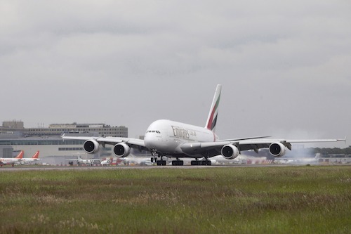 Emirates A380 in LGW