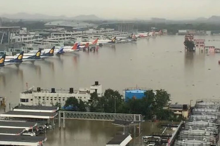 5 amazing pictures: Chennai Airport flooded, flight operations
