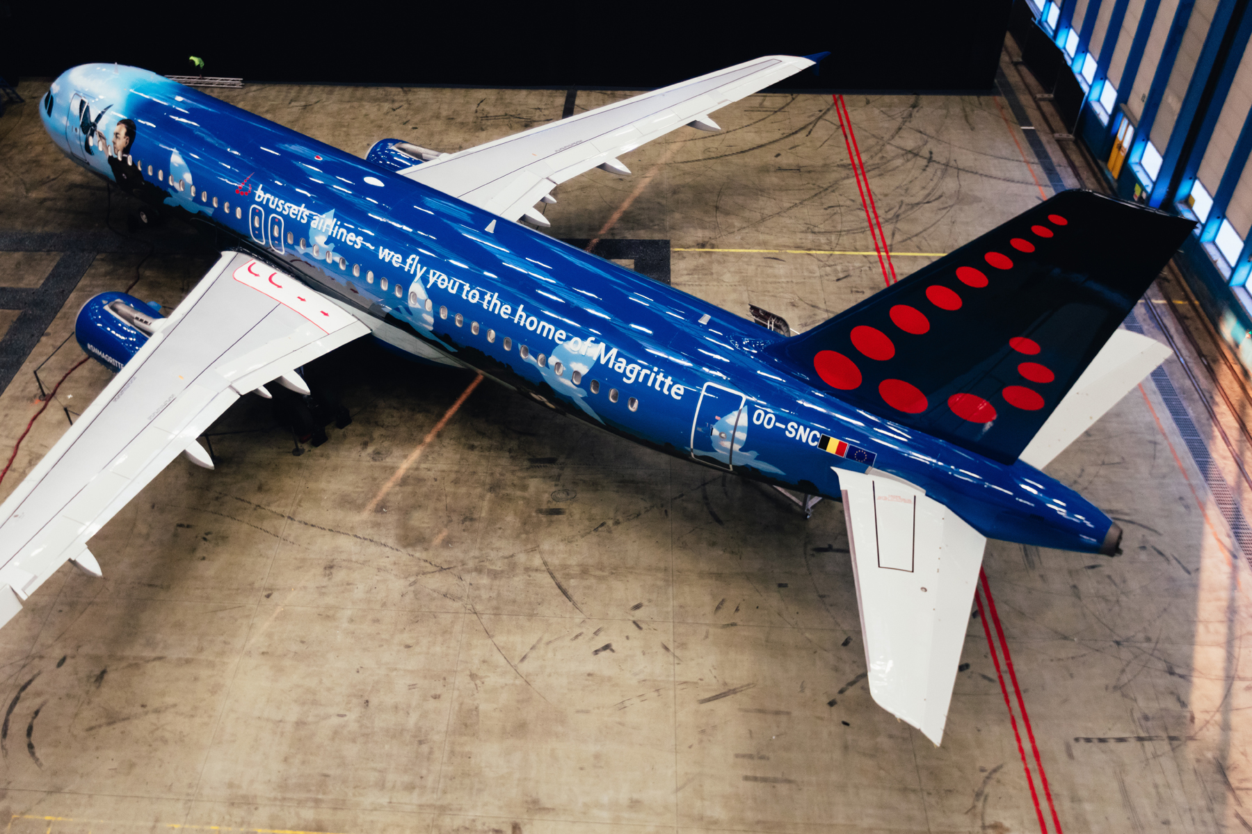 Brussels Airlines presents unique Magritte aircraft - Luchtzak ...