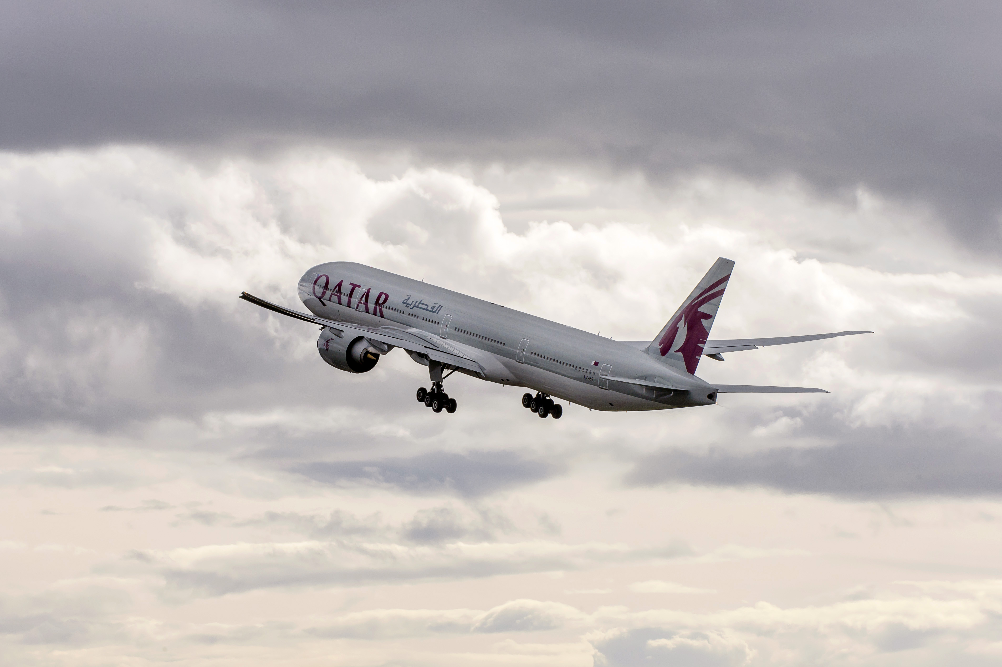 777-300ER QTR #1384-WD903