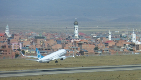 Boeing_737MAX8_LaPaz_1
