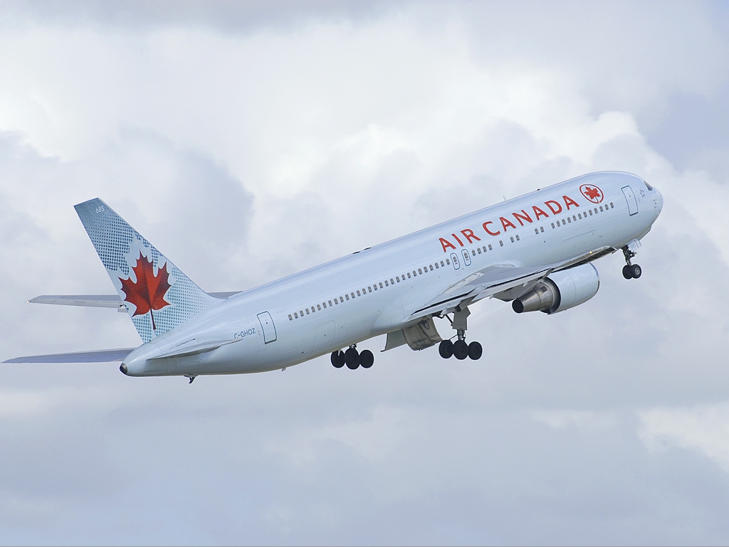 Air_Canada_Boeing_767-300ER_SYD