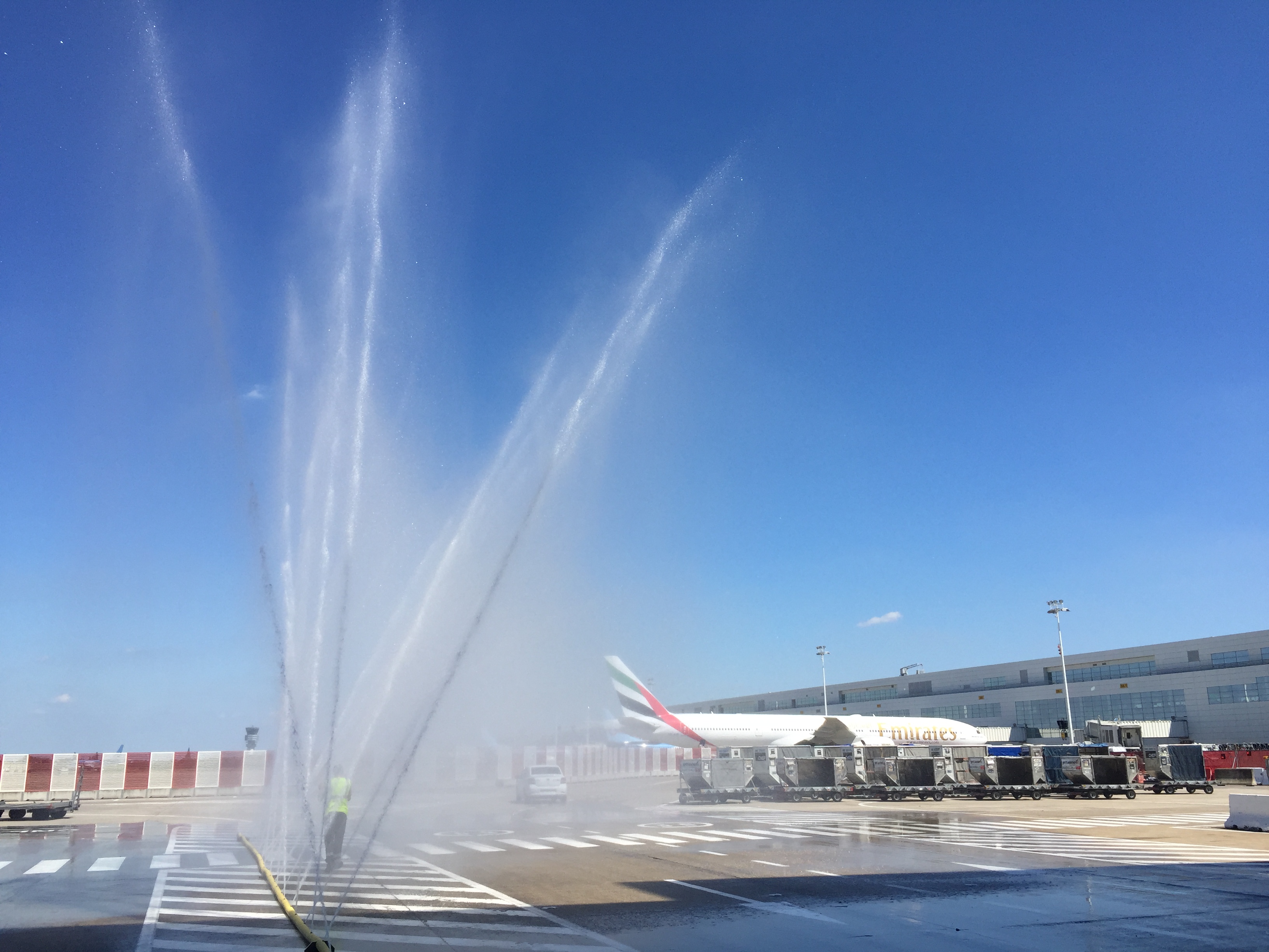 watergordijnFES_brusselsairport_19072016 (2)