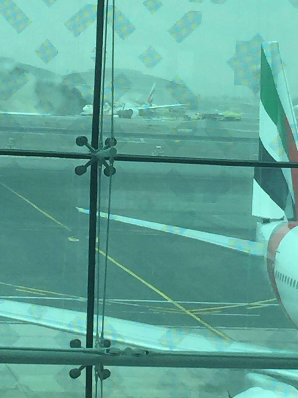 Emirates Boeing 777 crash landing at Dubai DXB