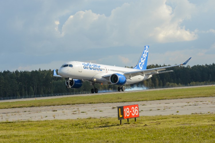 airbaltic_cs300_china