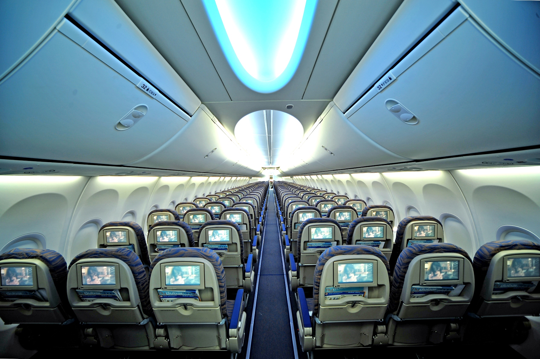 flydubai continues its partnership with Recaro Aircraft Seating