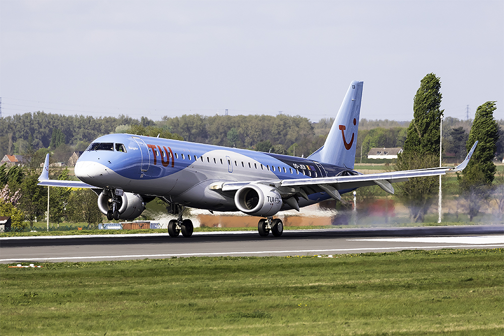 TUI Airlines Belgium - Embraer ERJ-190STD