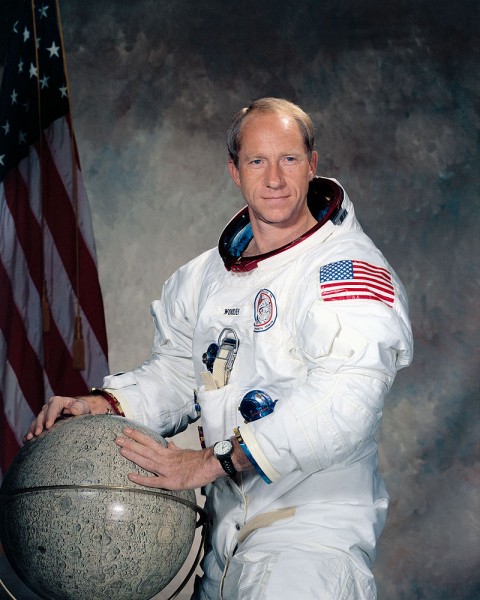 Al_Worden_Apollo_15_CMP.jpg