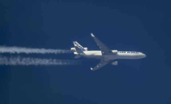 WESTERN GLOBAL AIRLINES MD-11 N542KD ROUTING DOVER--LIEGE AS WGN0188   35,000FT......NOT GREAT DUE TO HIGH SUN,