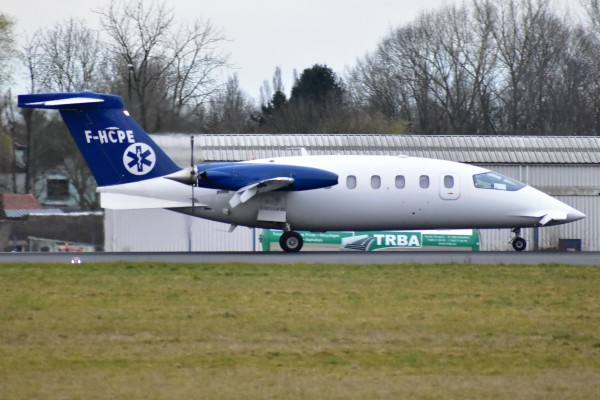 p180b-min.JPG