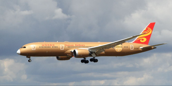 B-1343, Boeing 789, Hainan Airlines.JPG