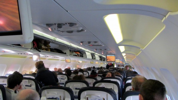 IMG_3137.JPG (1.22 MiB) Viewed 4029 times On board during pre-departure announcements (including tape in Danish)