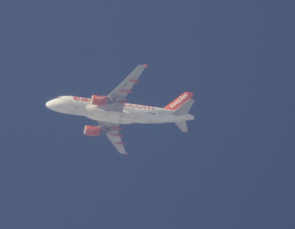 Easyjet A319 (G-EZAU) flying at 33,000 ft from BDS to MXP