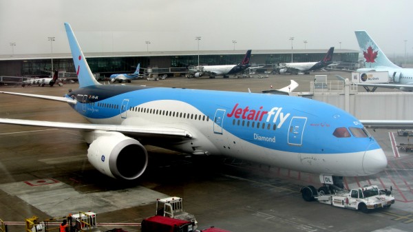 Jetairfly Boeing 787 Dreamliner OO-JDL at gate B12 for flight JAF701 to La Romana and Punta Cana