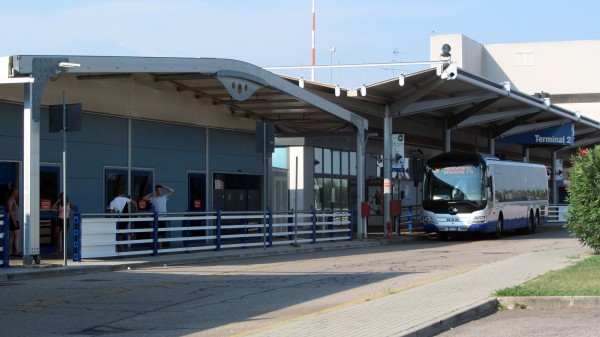 Verona Airport Terminal 1 (Arrivals) with the Aerobus to/from the City