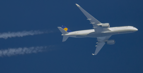 LUFTHANSA AIRBUS A350 D-AIXH ROUTING NEW YORK EWR--MUNICH AS LH413  40,000FT.