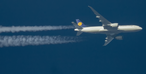 LUFTHANSA CARGO BOEING 777 D-ALFD<br />ROUTING EAST AS GEC8175  ATLANTA--FRANKFURT   37,000FT.