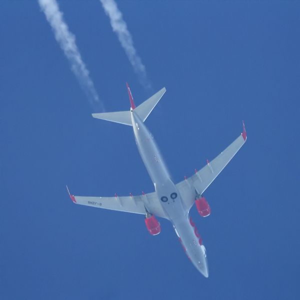 JET2 BOEING 737 ROUTING NORTH.