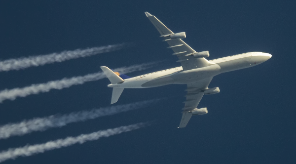 LUFTHANSA AIRBUS A340 D-AIFD ROUTING DFW--FRA AS LH439  37,000FT.