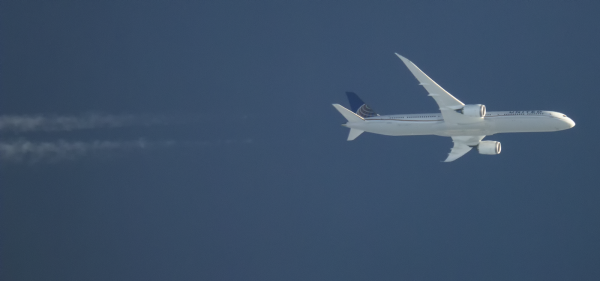 UNITED BOEING 787-10 DREAMLINER N17002 ROUTING NEW YORK(EWR)-FRANKFURT AS UA960 37,000FT.